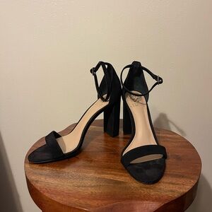 Vince Camuto black heels